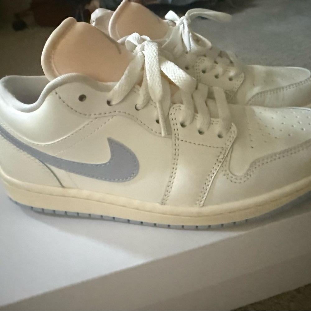 Nike Women’s Sneakers White with Light Blue Swoosh